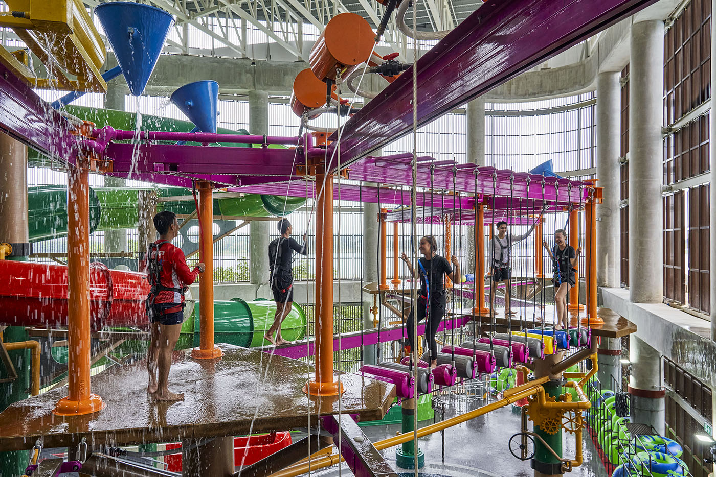 CHALLENGE YOURSELF AND HELP YOUR BUDDIES ACROSS THE WET OBSTACLE COURSE