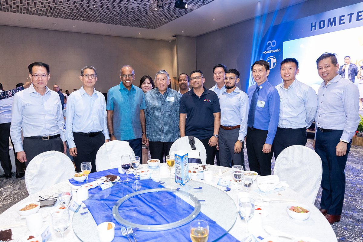 Lionel (extreme right) with Coordinating Minister for National Security and Minister for Home Affairs, Mr K Shanmugam; HomeTeamNS President, Assoc Prof Muhammad Faishal Ibrahim; Singapore Civil Defence Force (SCDF) Commissioner, Eric Yap Wee Teck; former HomeTeamNS Vice-President, Mr Khoo Boon Hui; and fellow Home Team NSmen volunteers at the recent HomeTeamNS Awards.