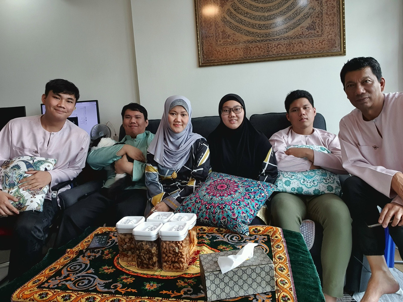 Amzi (extreme right) with his family.