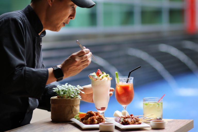 Hidden Table : Titanic themed Palm Cafe