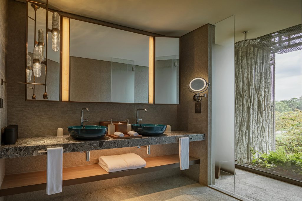 Mandai Rainforest Resort by Banyan Tree Mandai Rainforest Resort by Banyan Tree Family Room Bathroom