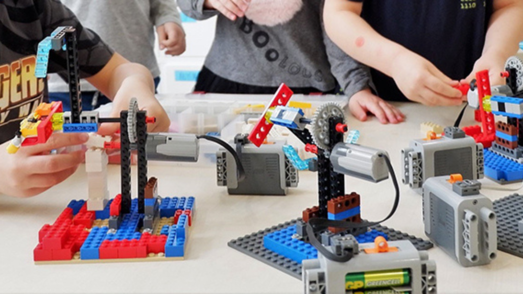 Bricks 4 Kidz Sinopec Kiosk Promo Digital Screen 1920×1080 1