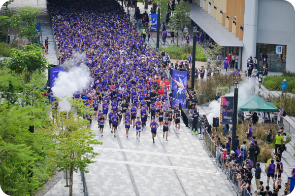 Real Run participants setting off together on the race route.